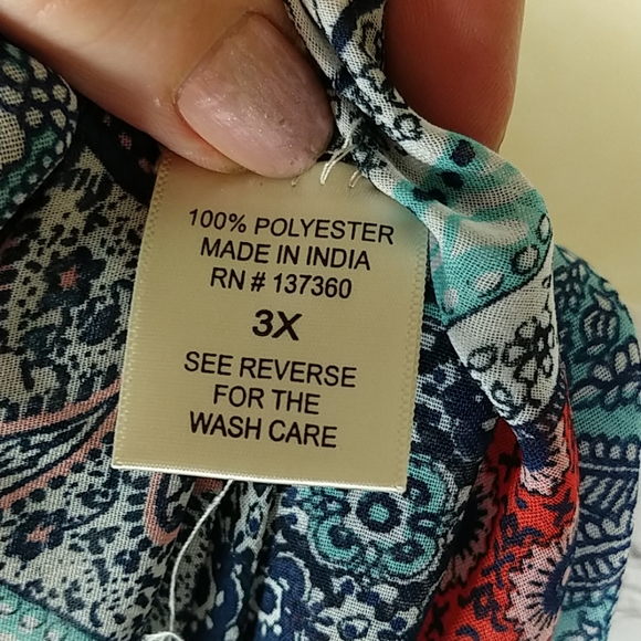 Live 4 Truth Kimono Red, Blue Patchwork Design 3x - Picture 3 of 8